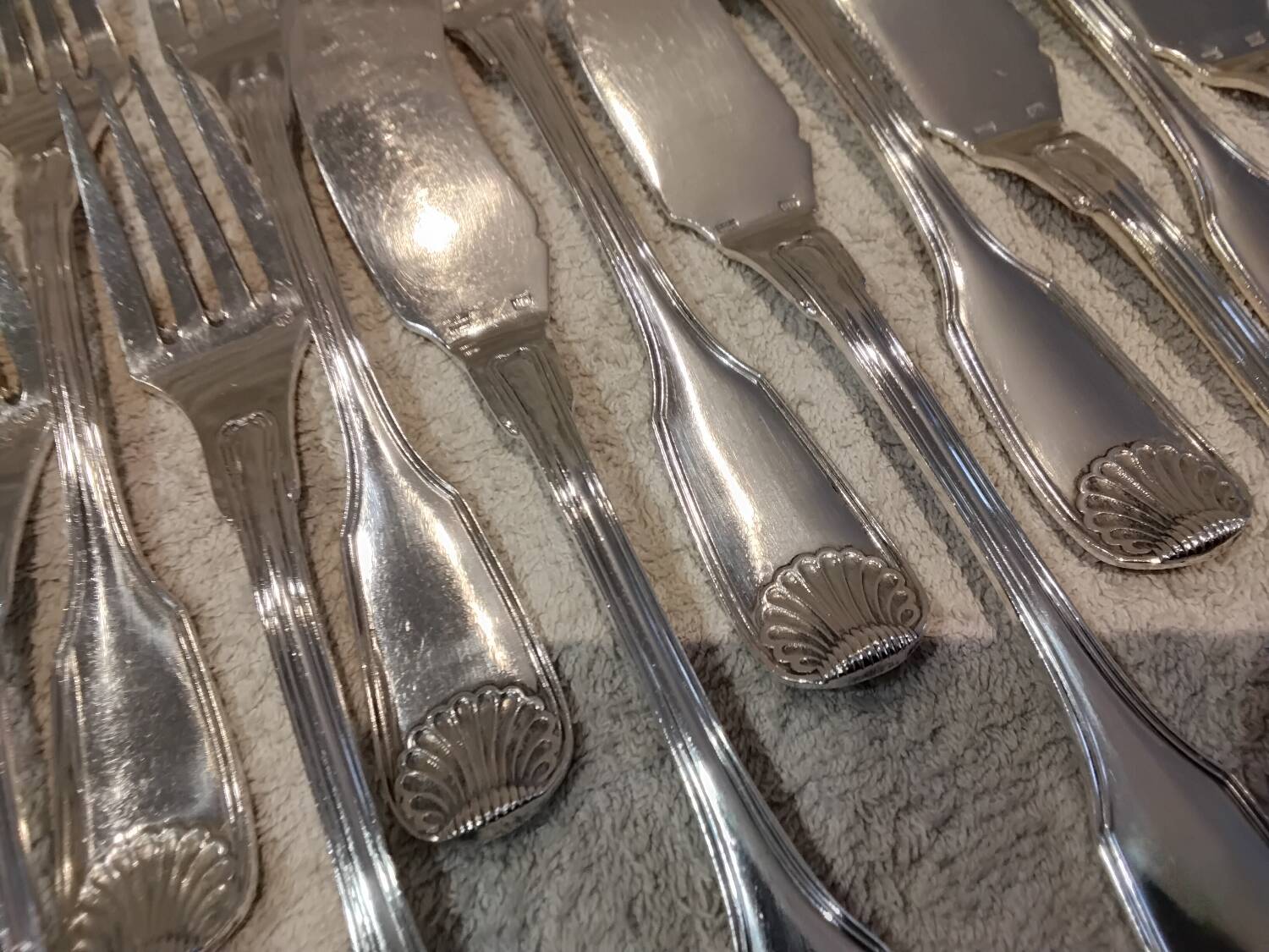 11 fish cutlery 23p silver plated metal goldsmith Cailar Bayard shell