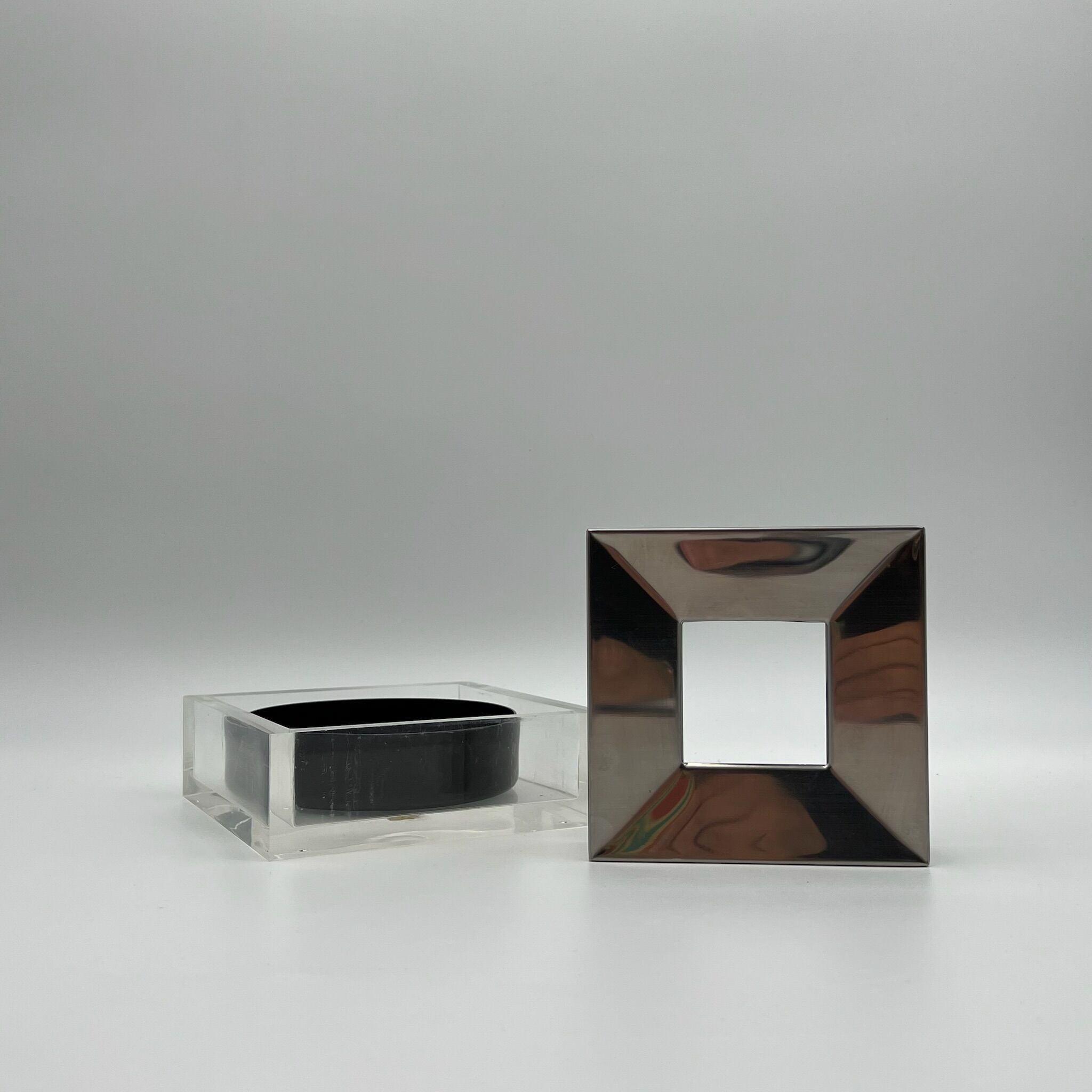 Fabio Manlio Ciocca Guzzini 70s, vintage plexiglass italian design - catchall ashtray and lighter