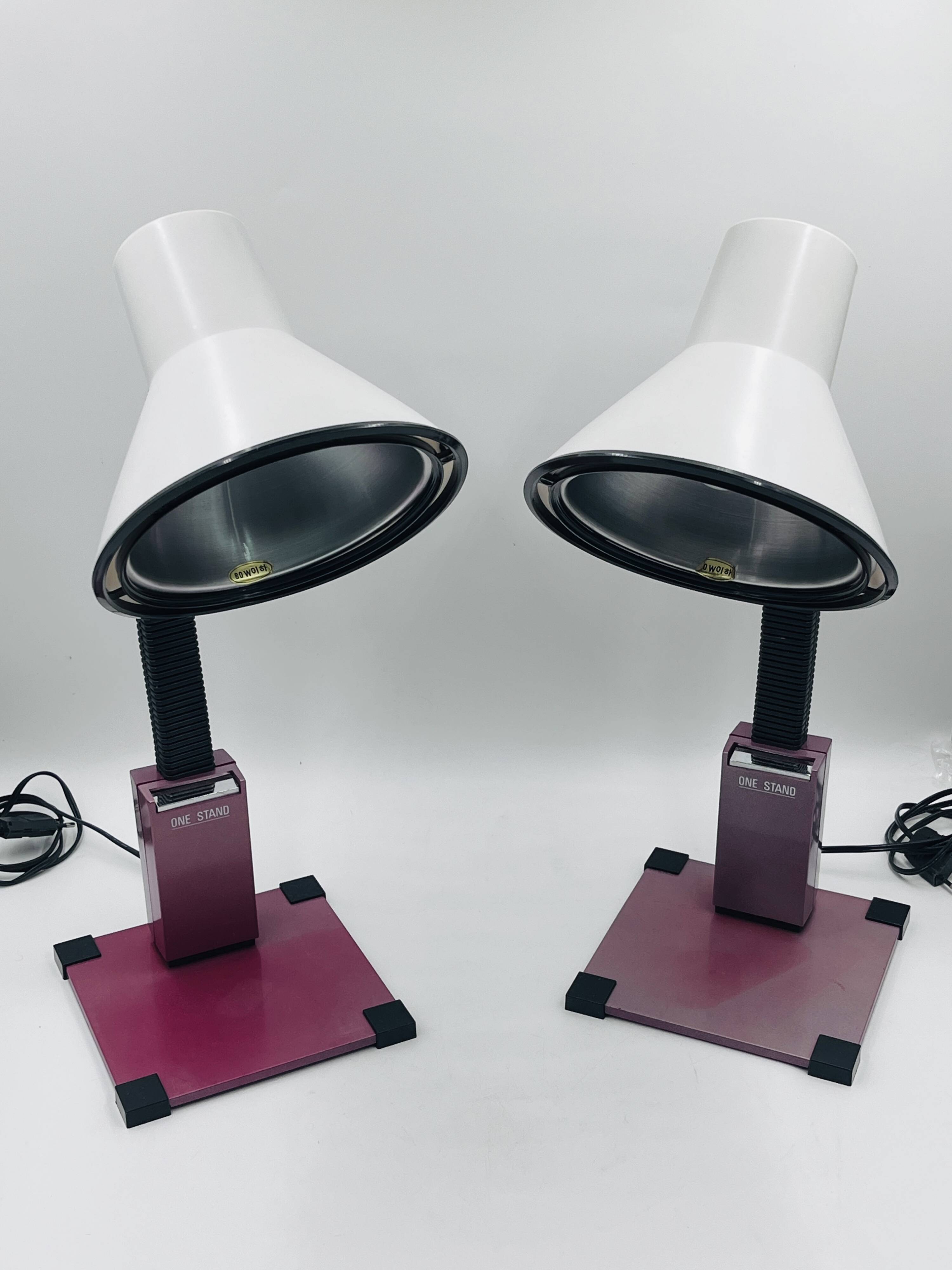 2 lampes de bureau post-modernes « One Stand », années 1980