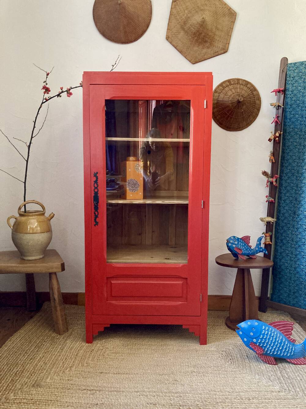 Glazed pine solid wood bonnetière