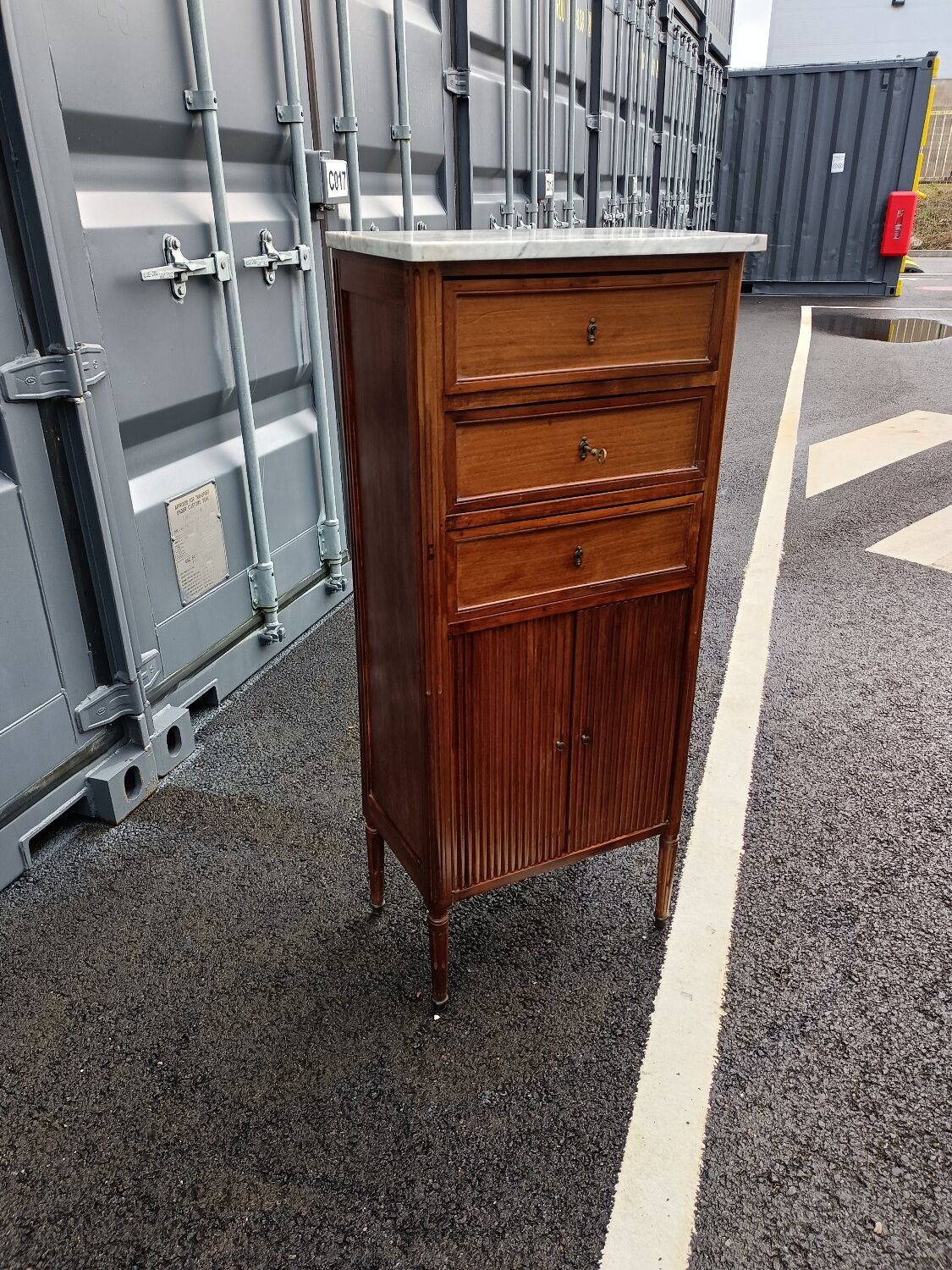Style chiffonnier louis XVI marble tray