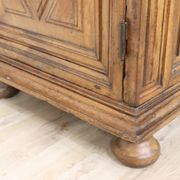 Armoire à Secret Du 17ème Siècle En Noyer