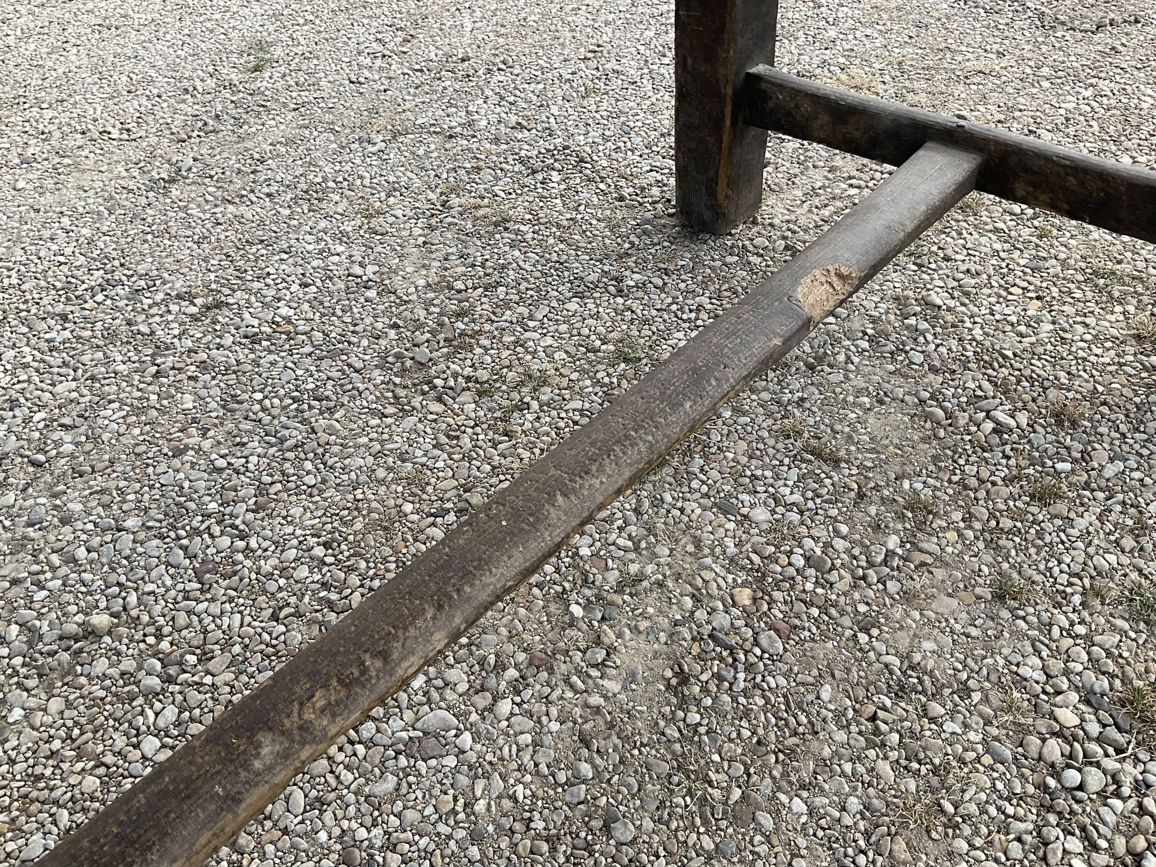Farm table