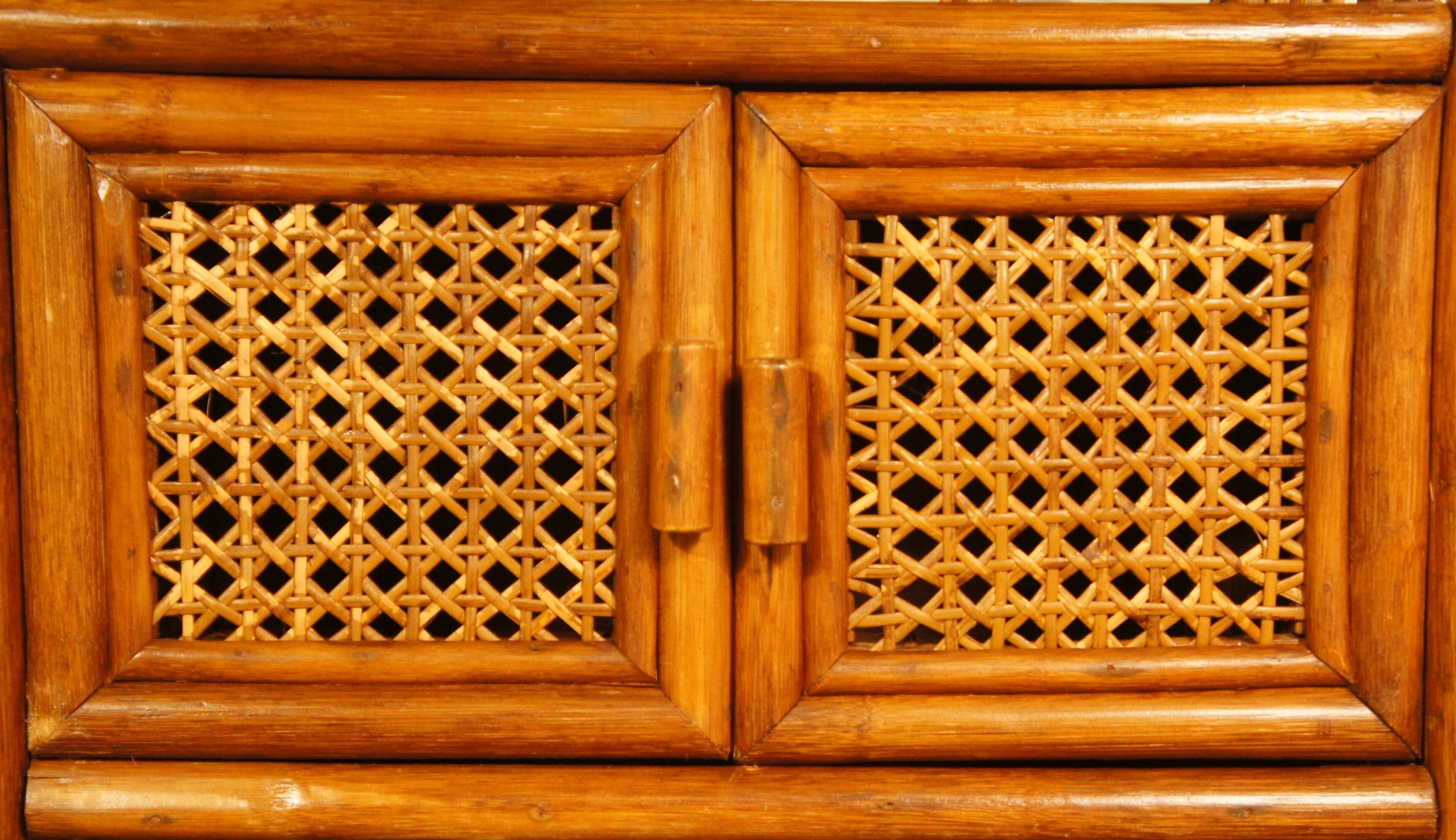 Extra furniture in rattan and vintage cannage