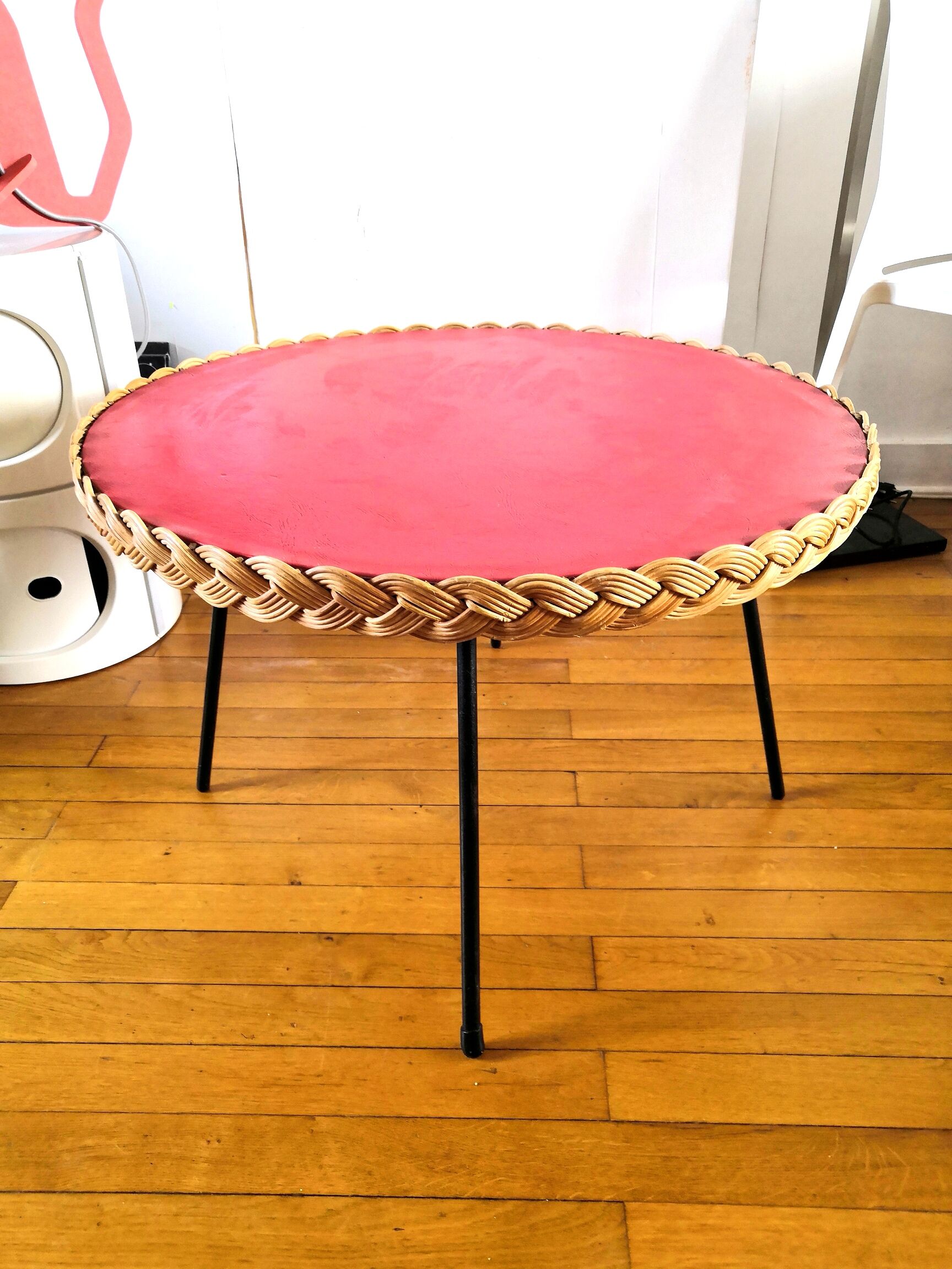 Coffee table wicker and metal design 60s