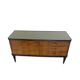 Commode en acajou plaqué avec plateau en verre vert, années 1950