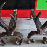 Paire de chenets anciens en fer forgé