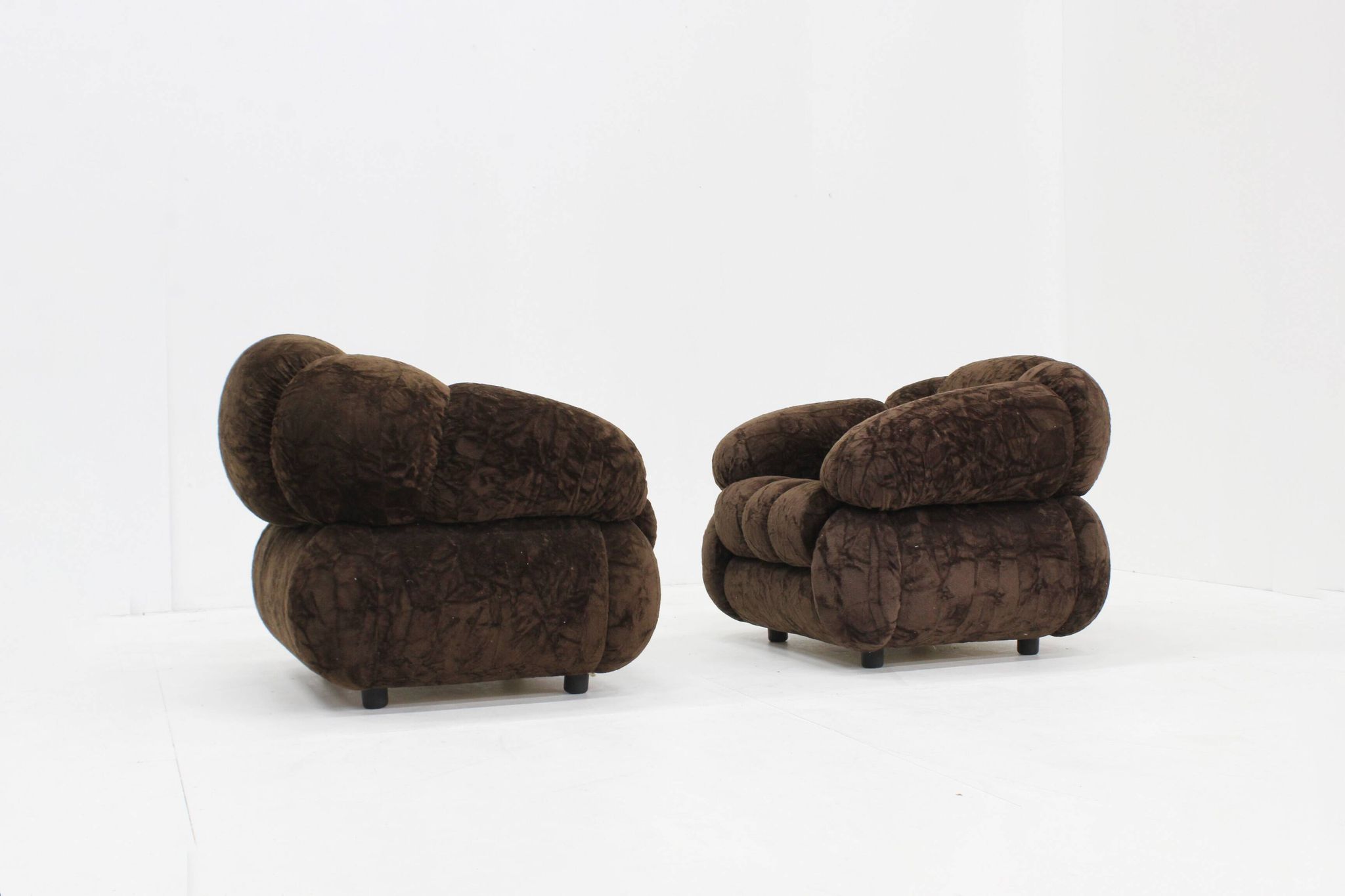 Vintage Italian armchairs brown velvet  1970s , set of 2