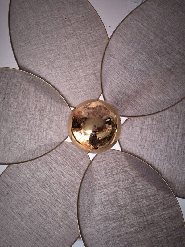 Suspension luminaire fleur XXL, 6 pétales en métal et lin