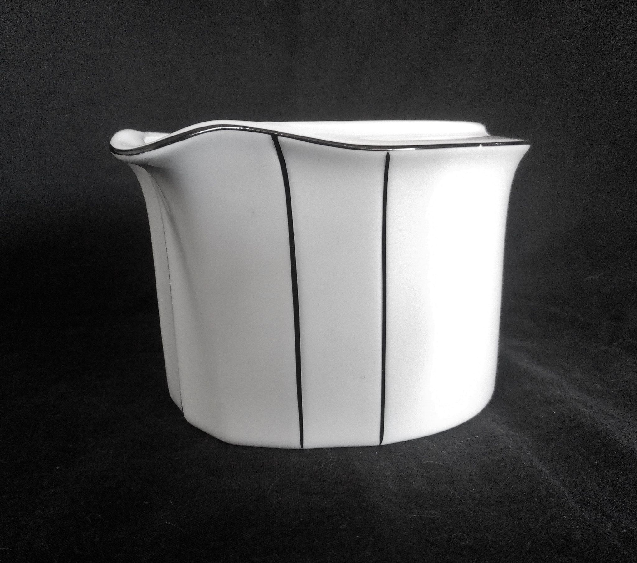 Art Deco coffee service for 6 people in porcelain Winterling Marktleuthen Bavaria (22 pieces)