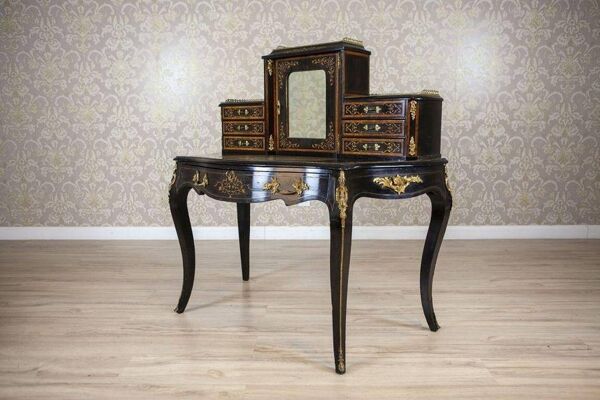 Bureau secrétaire pour dames en acajou et pin plaqué en acajou des années 1950.