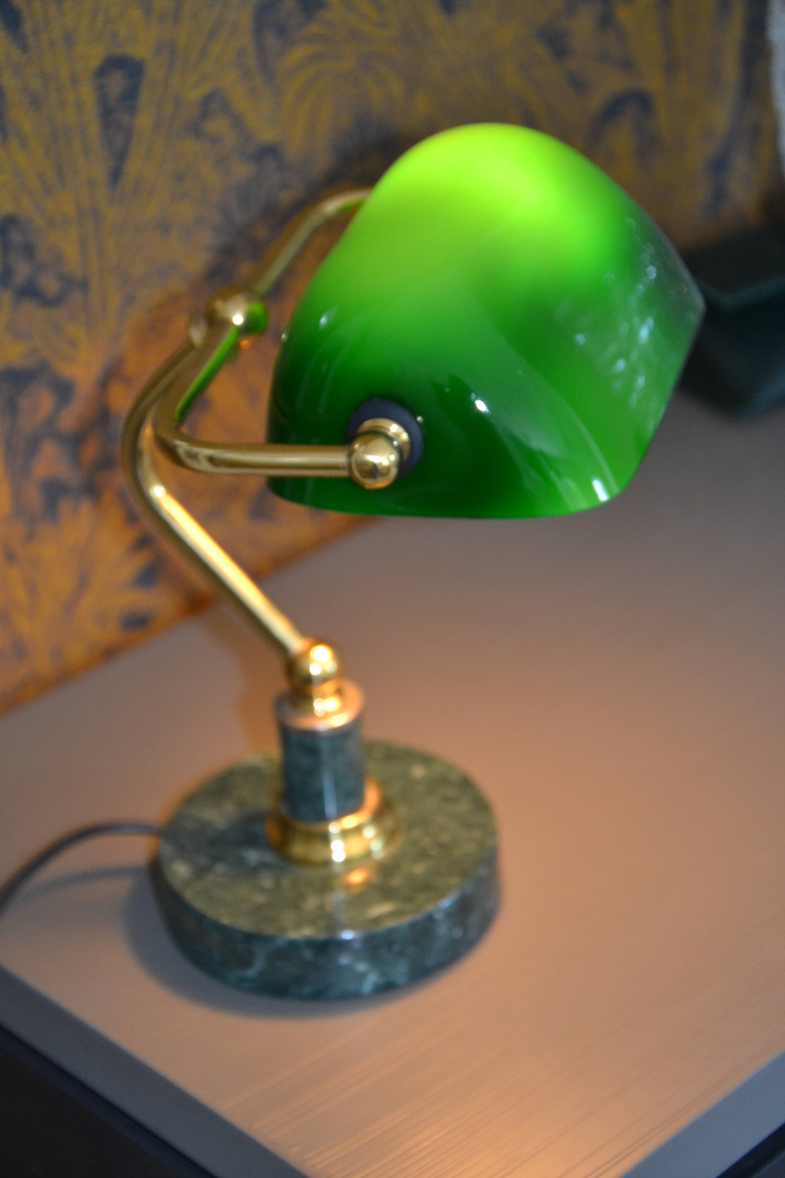 Lampe de banquier socle en marbre vert