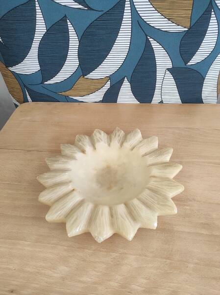 Alabaster pocket emptier or ashtray