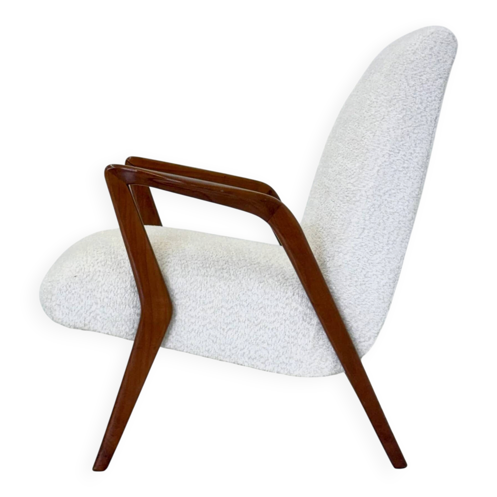 Italian mid-century lounge chair in cherry wood with white bouclé