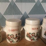 Spice pots