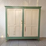 Armoire parisienne