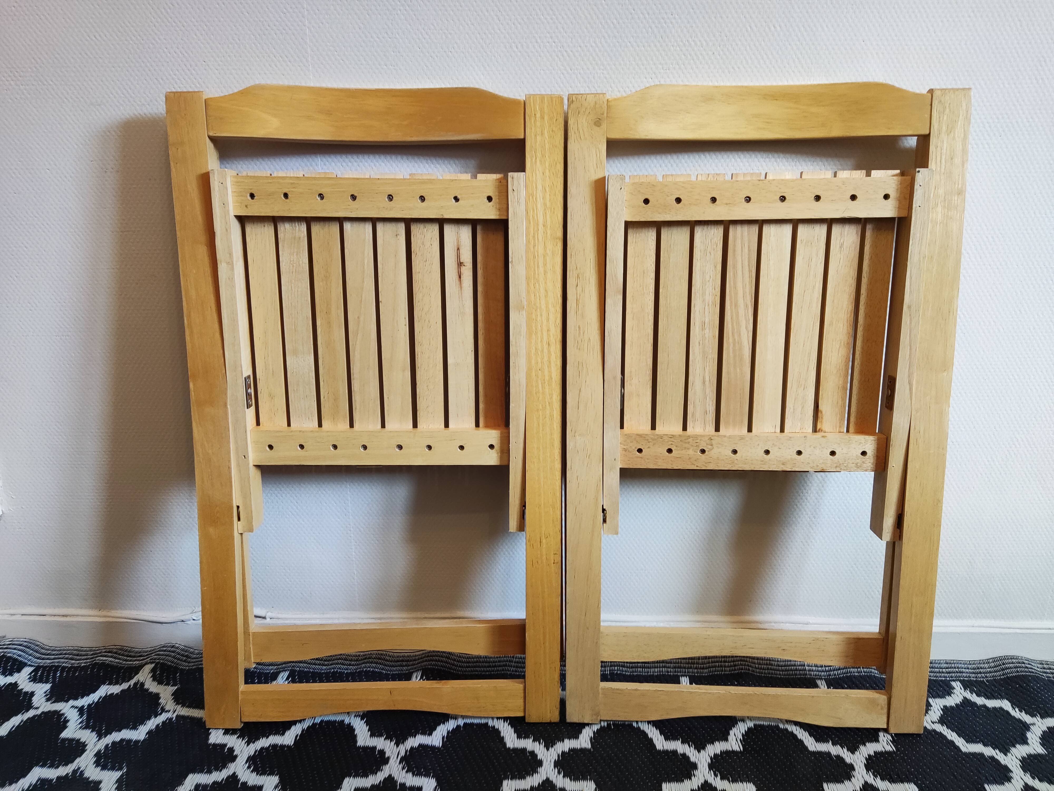 wooden folding chairs