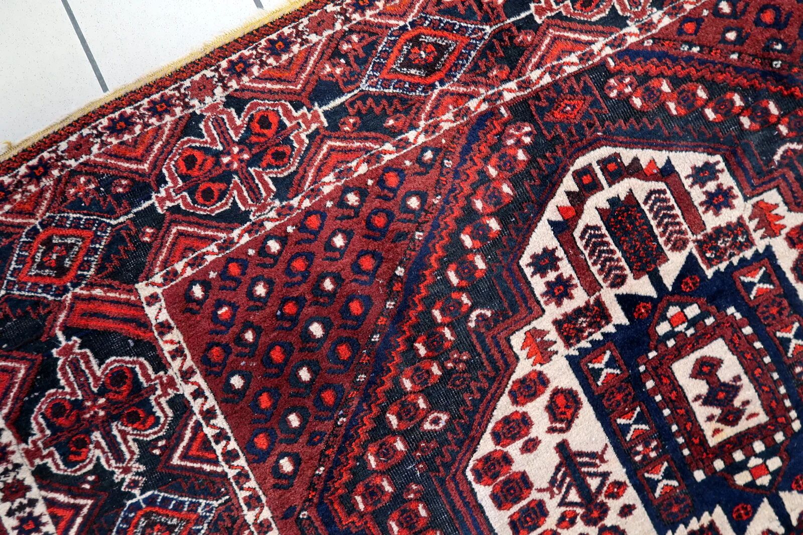 Vintage 1950s Persian Afshar rug, tribal double medallion, red field, 148cm x 211cm