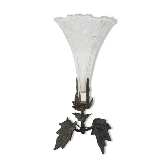 Vase cornet en verre et bronze