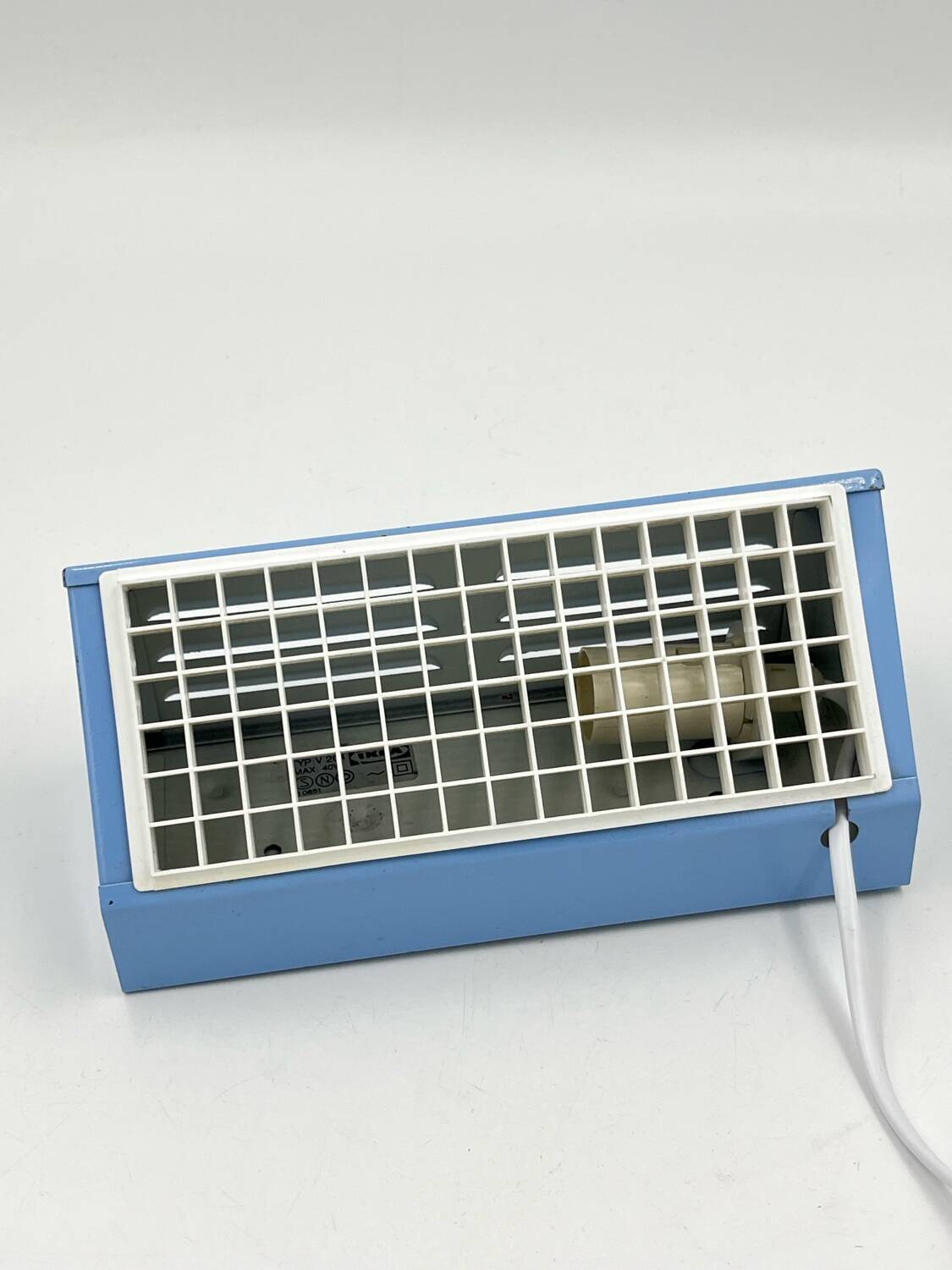 Blue wall light V204