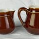Lot 2 pots à lait en céramique