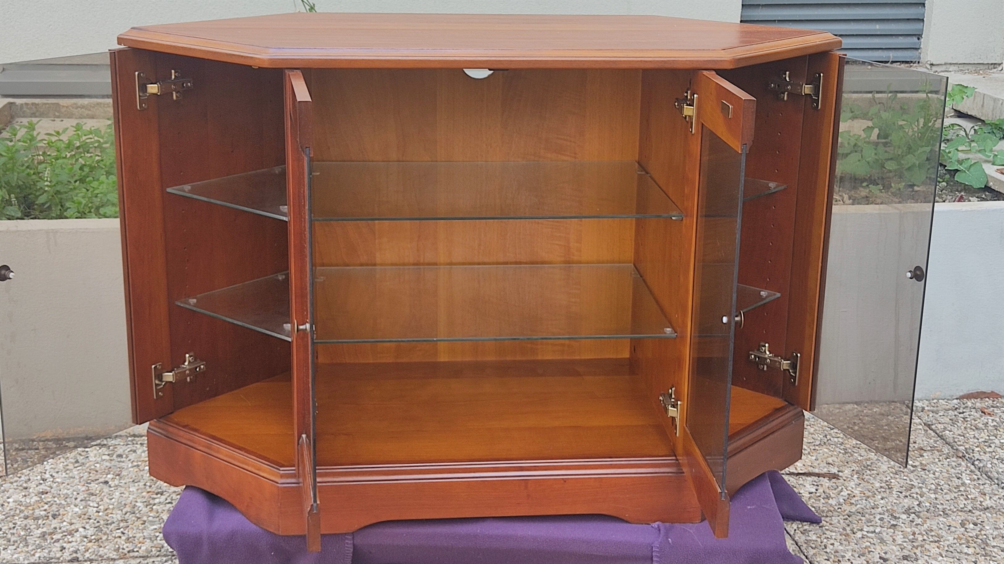 Showcase furniture, signed Ernest Ménard, Cherry, 4 glass shelving doors, Diamond shape