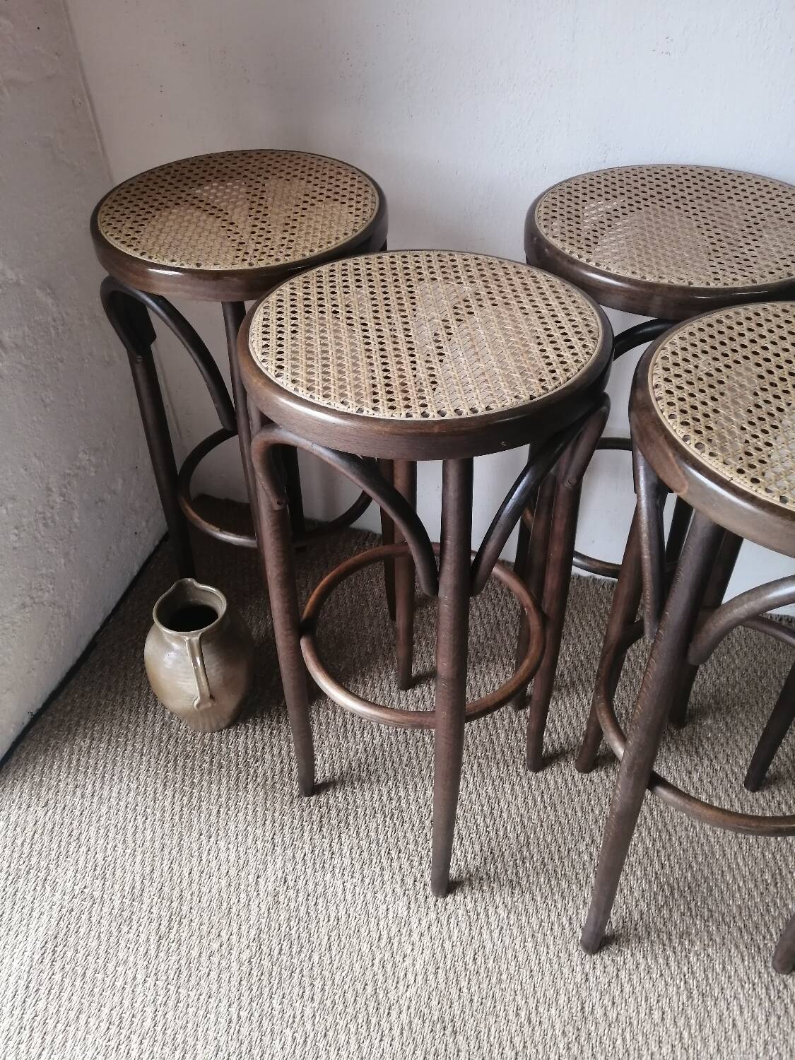 Set of 4 high bistro stools in curved wood and canework.