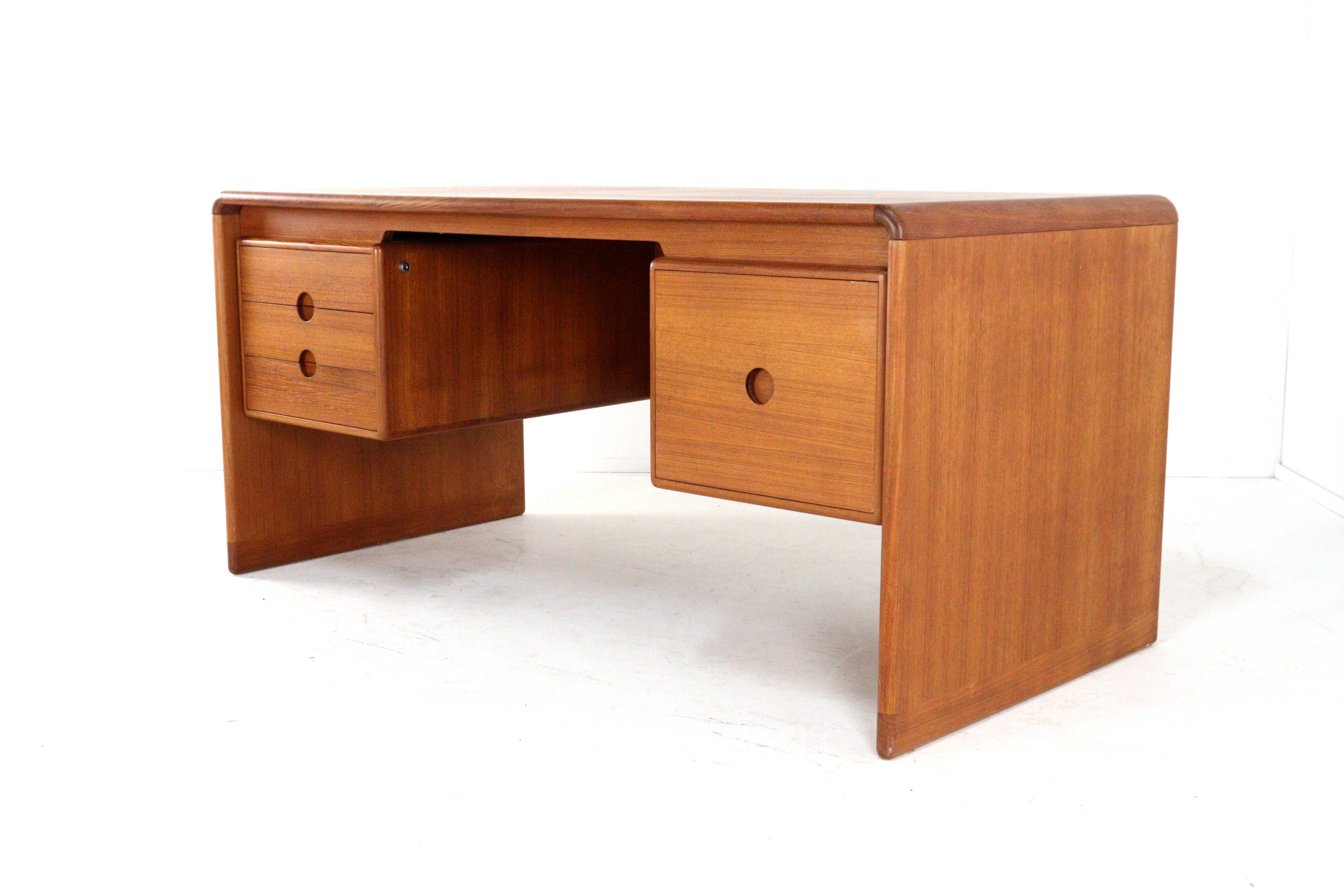 Kai Kristiansen for Vildbjerg desk 'Hemmet' - danish design teak vintage