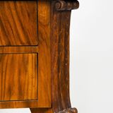 Bureau d'écriture en noyer Biedermeier restauré, polonais ravivé, tchèque, années 1830