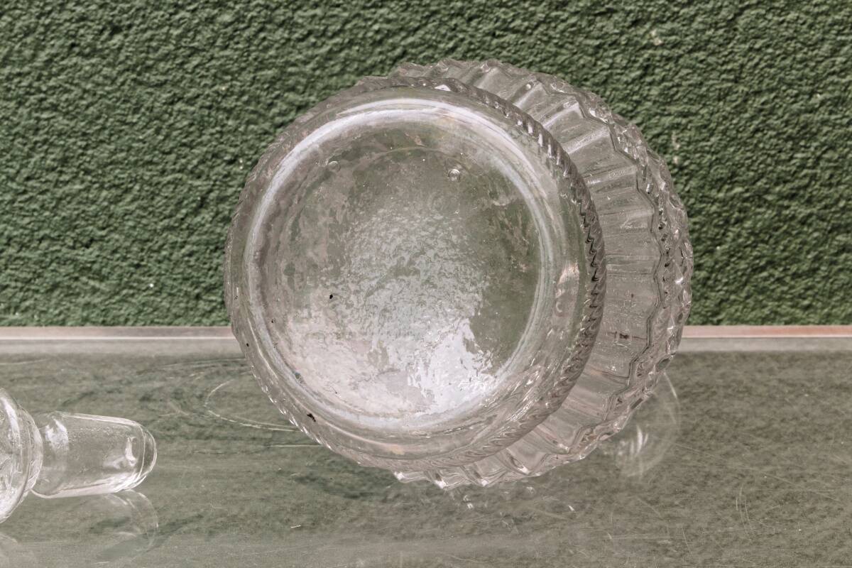 Blown glass carafe, 19th century