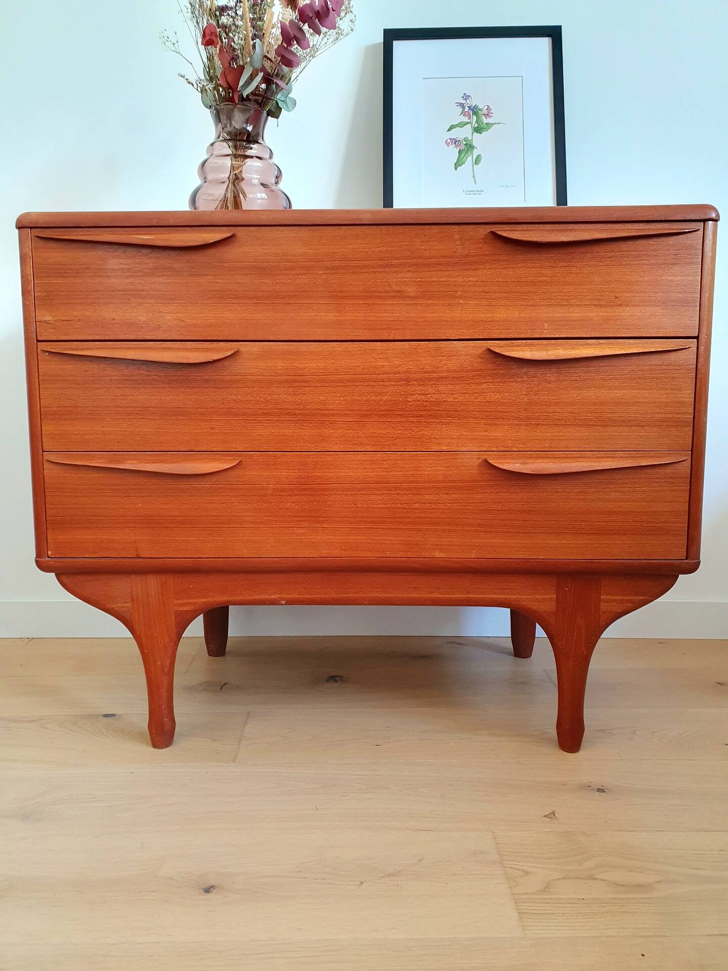 Vintage Scandinavian design dresser / vanity