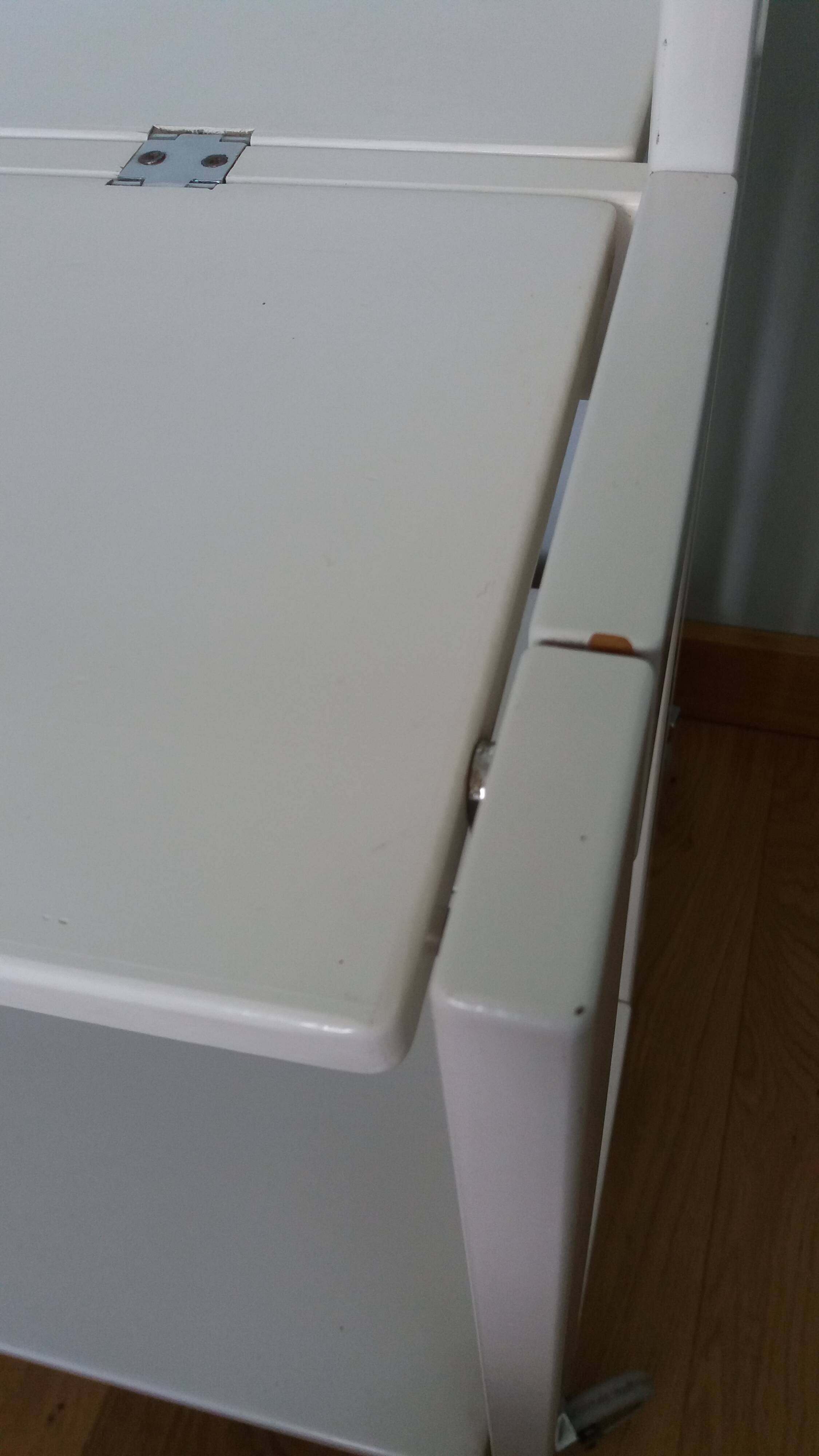 Desserte pliante TOBIA signée CIATTI, Italie