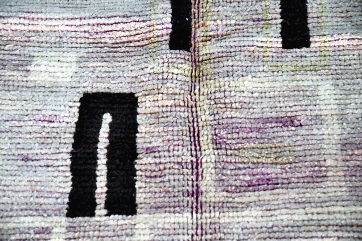 Moroccan Berber Boujaad rug 243 cm x 163 cm