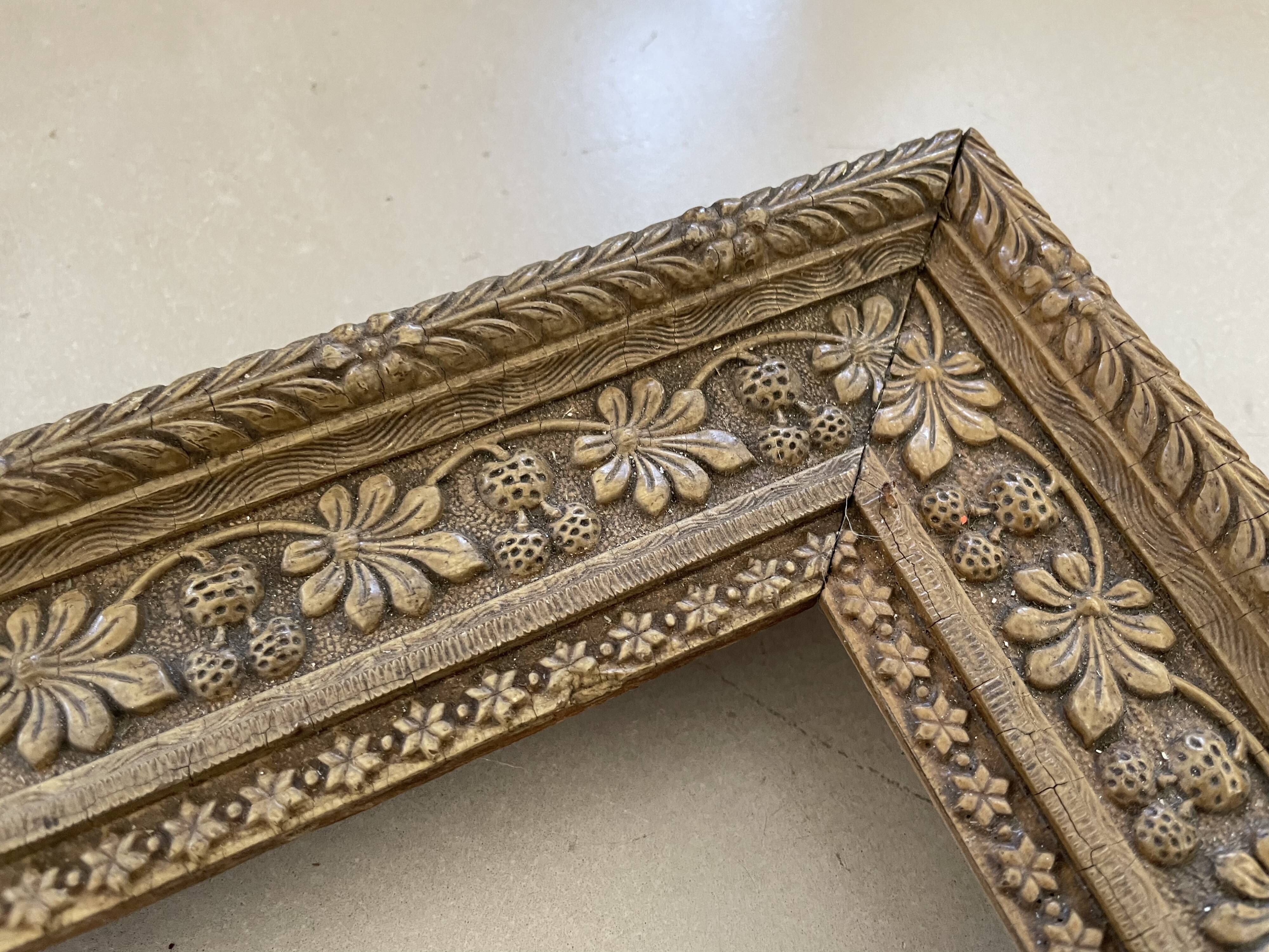 Frame with moldings 40x50cm