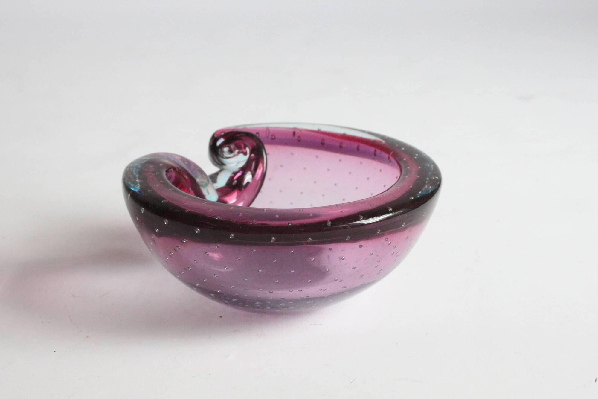 Murano glass purple bullicante trinket bowl, 1960s