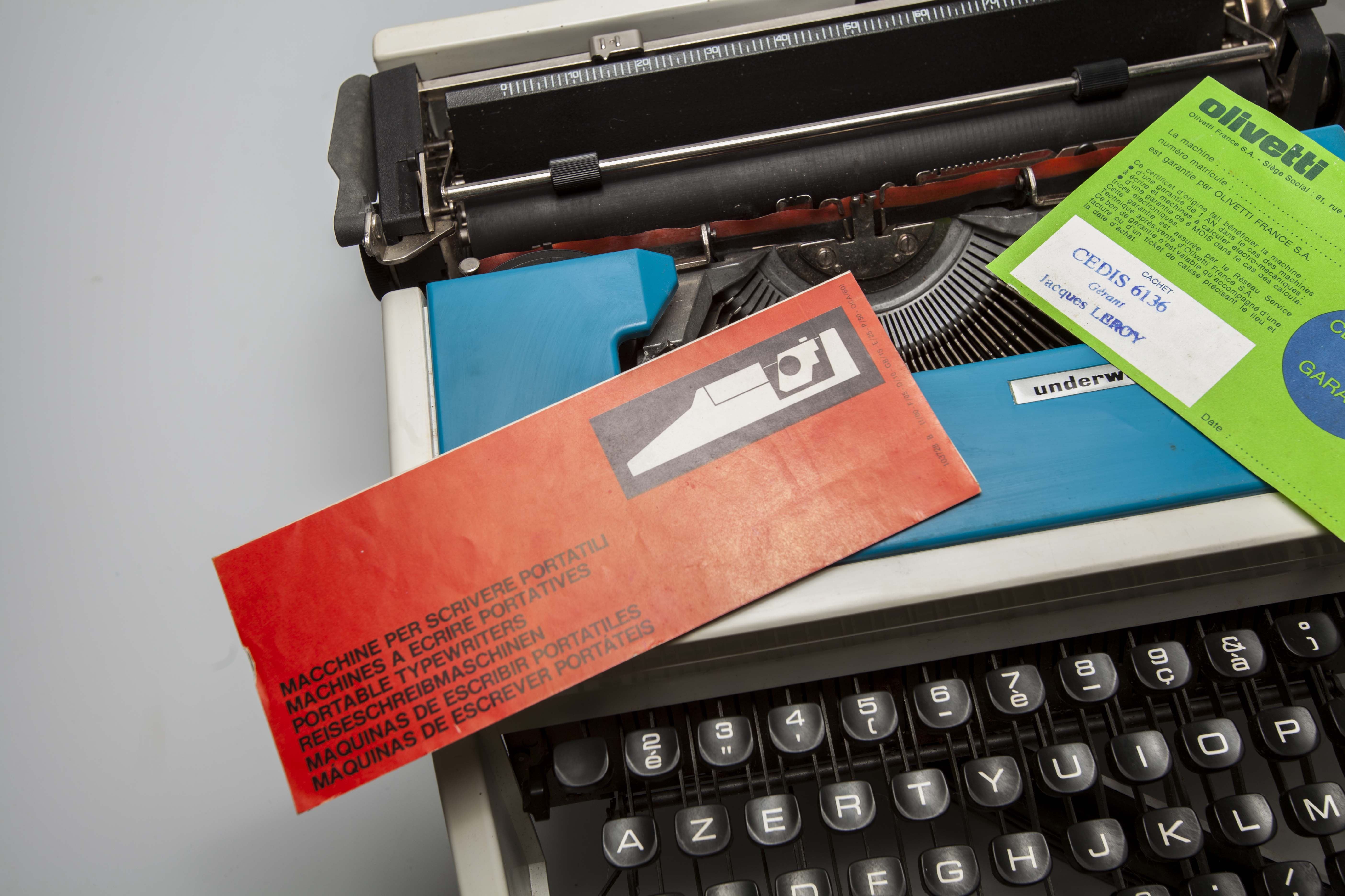 Underwood 315 blue and black laptop