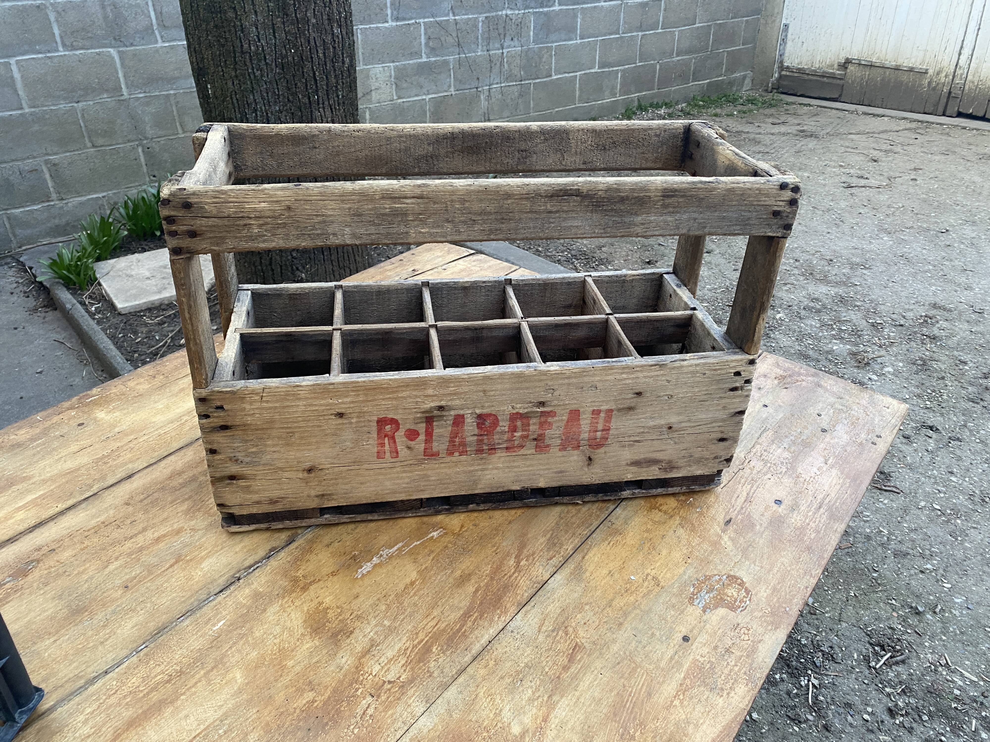 Bottle holder locker