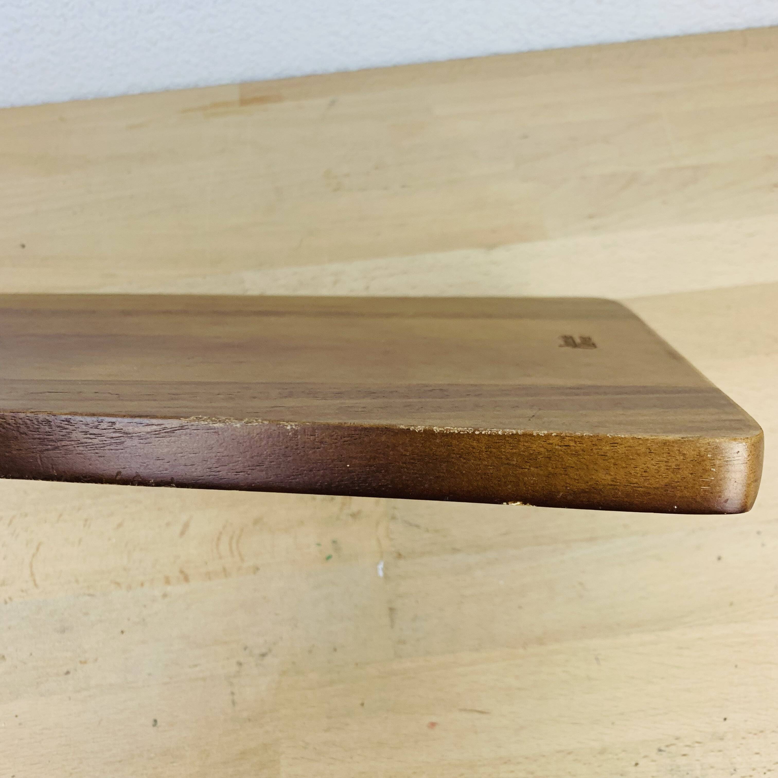 Olive wood cutting board