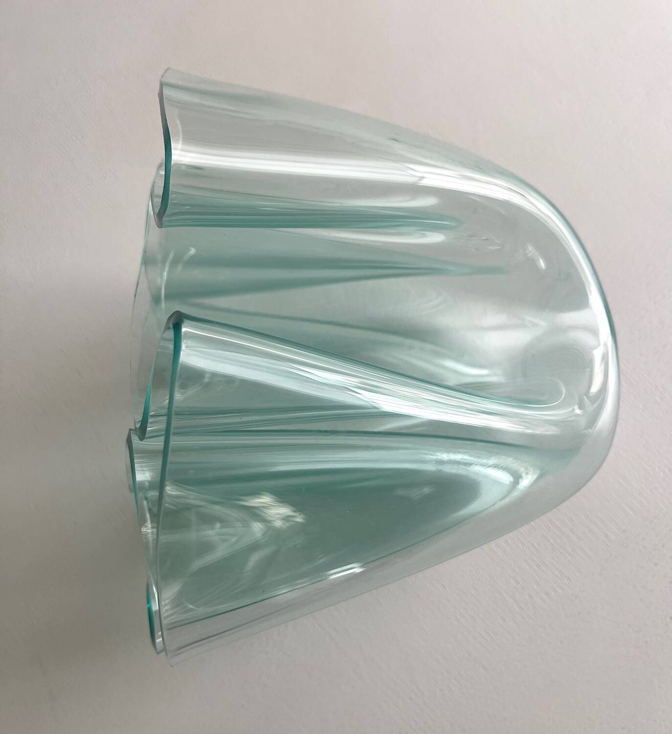 Plexi handkerchief vase 1980