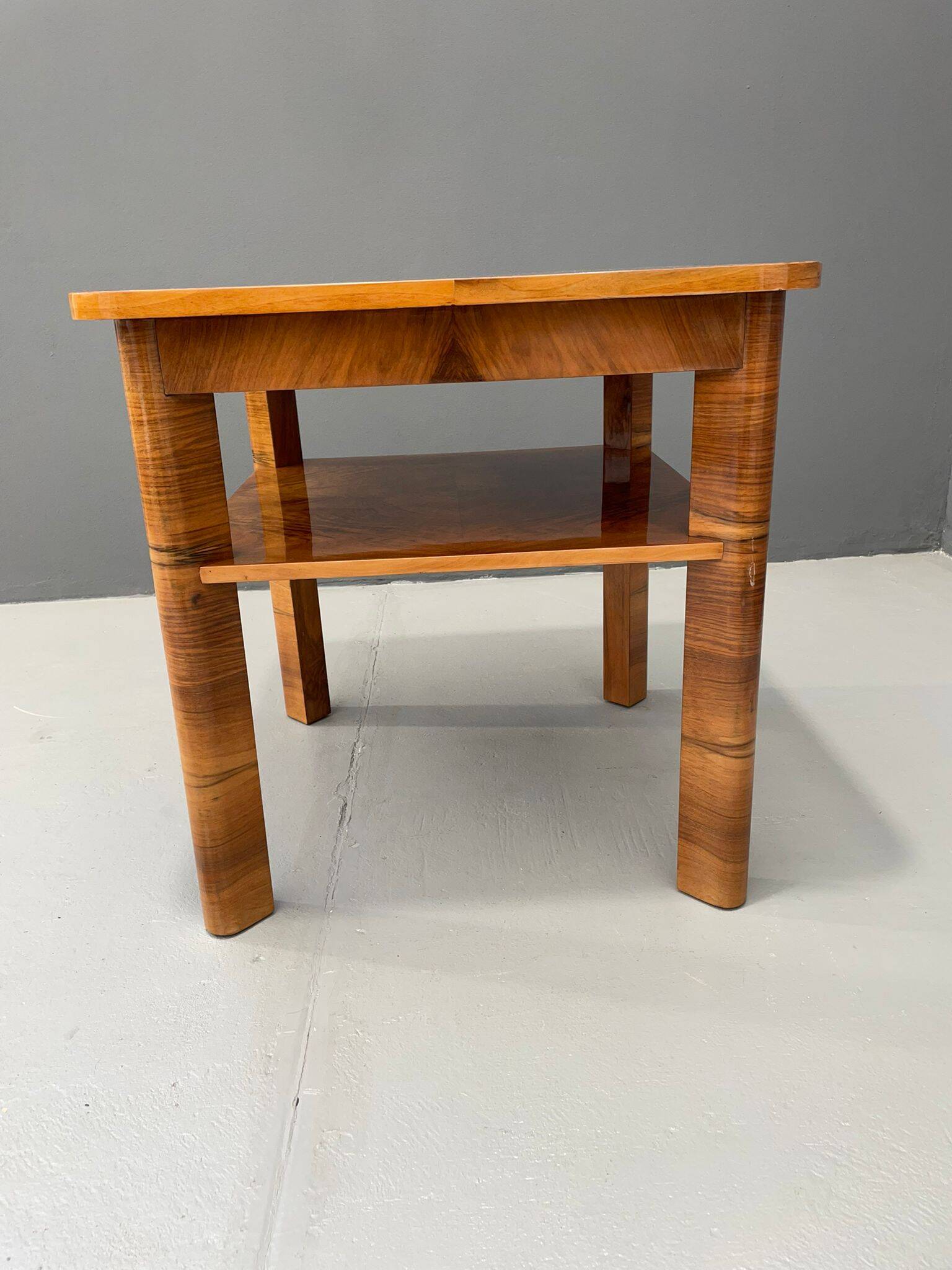 Table basse Art déco à deux niveaux en chêne massif, années 1930