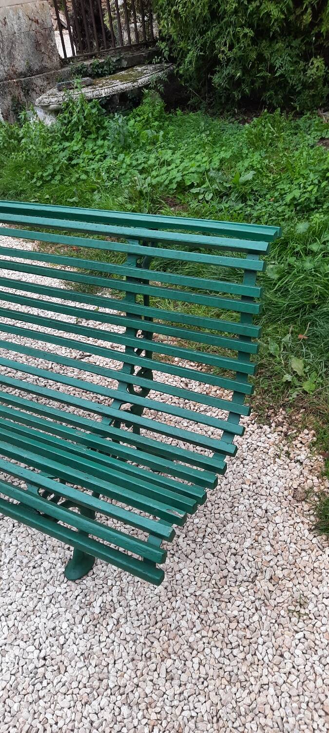 Garden bench with cast iron base