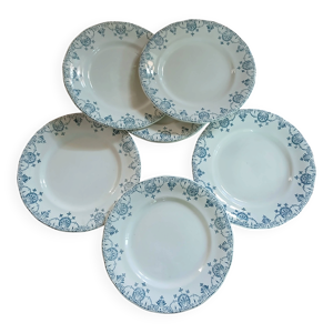 7 assiettes à dessert