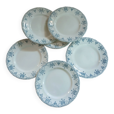 7 assiettes à dessert anciennes en Terre de fer