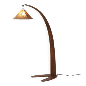 Italian wood arc floor lamp in rattan, 1970s