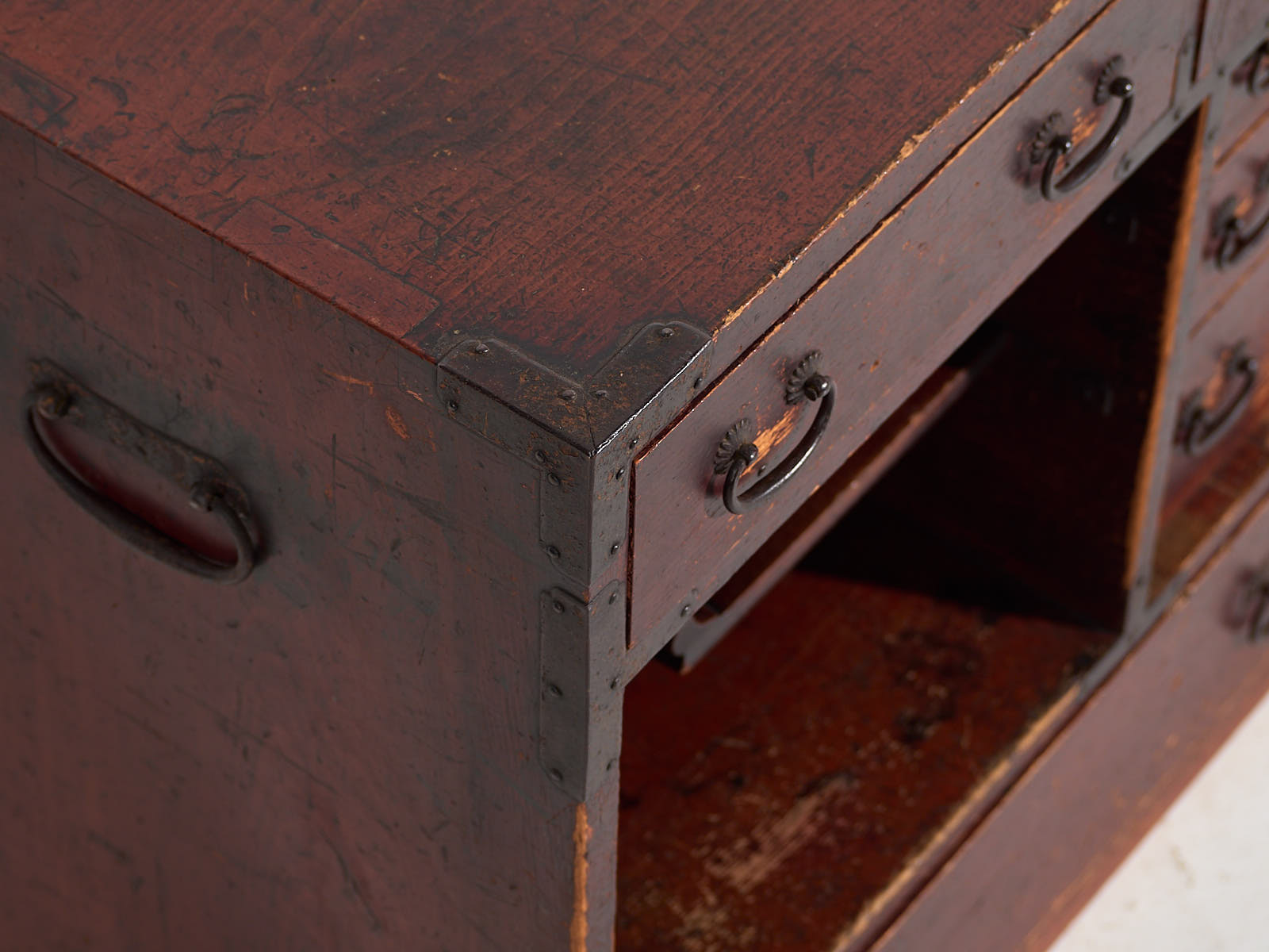 Ancient Japanese choba-dansu in cedar wood, Meiji/Taishō period (circa 1890-1920) #45