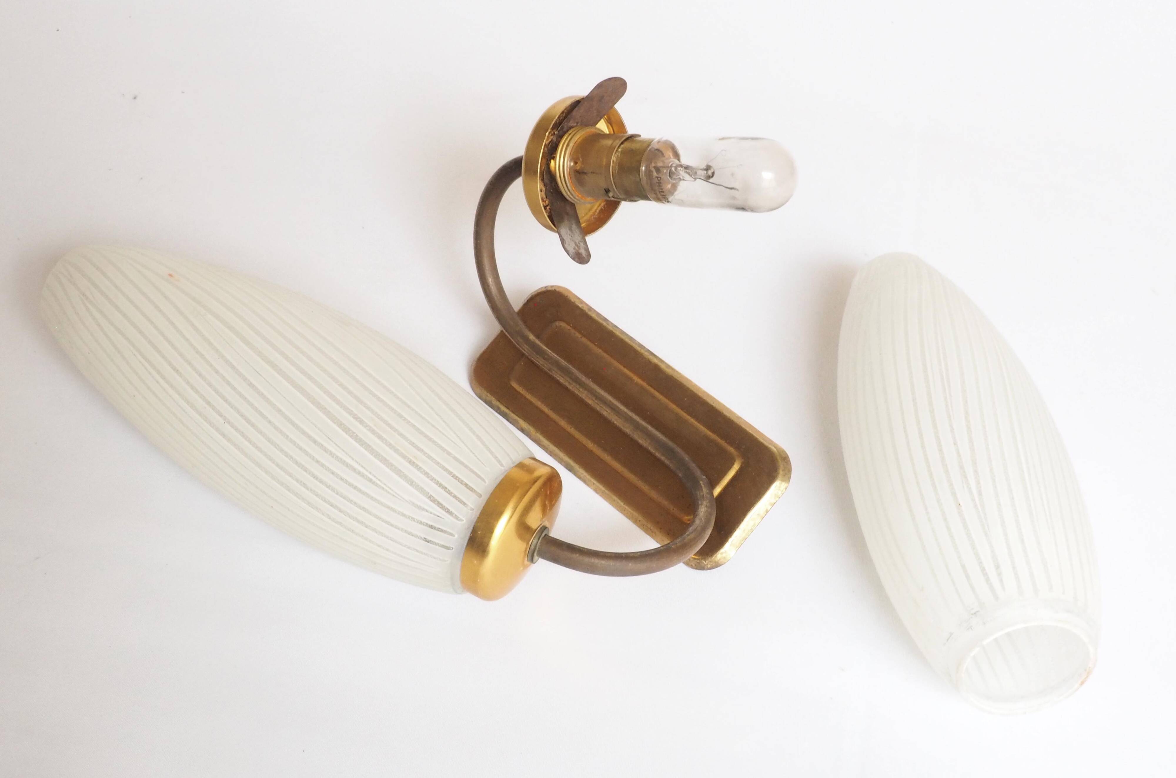 Double flute and brass wall light