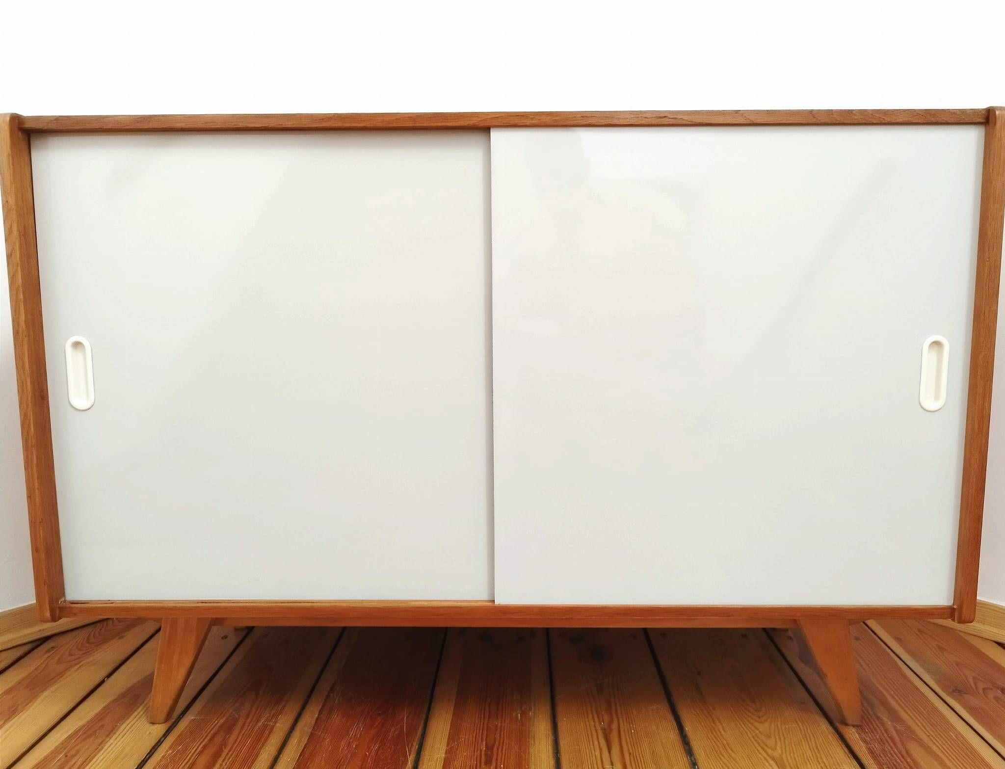 Czechoslovakian Cabinet attributed to J. Jiroutek for Interier Praha, 1960s