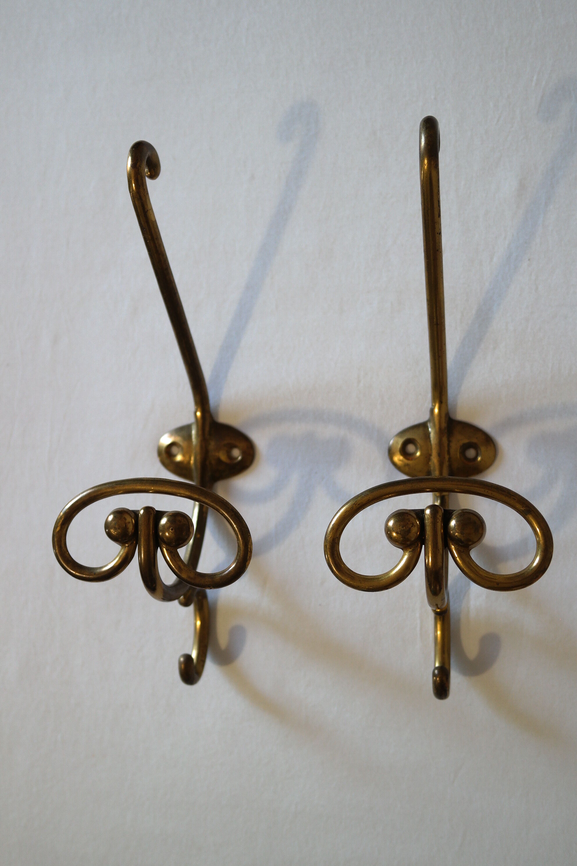 Vintage brass patères
