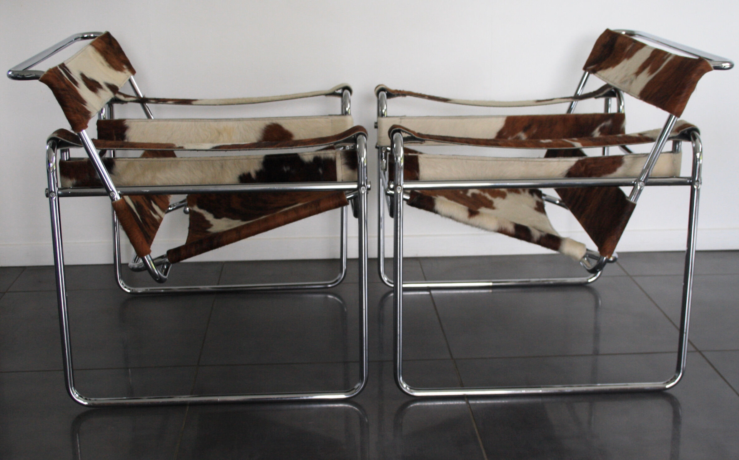 Fauteuils Wassily par Marcel Breuer