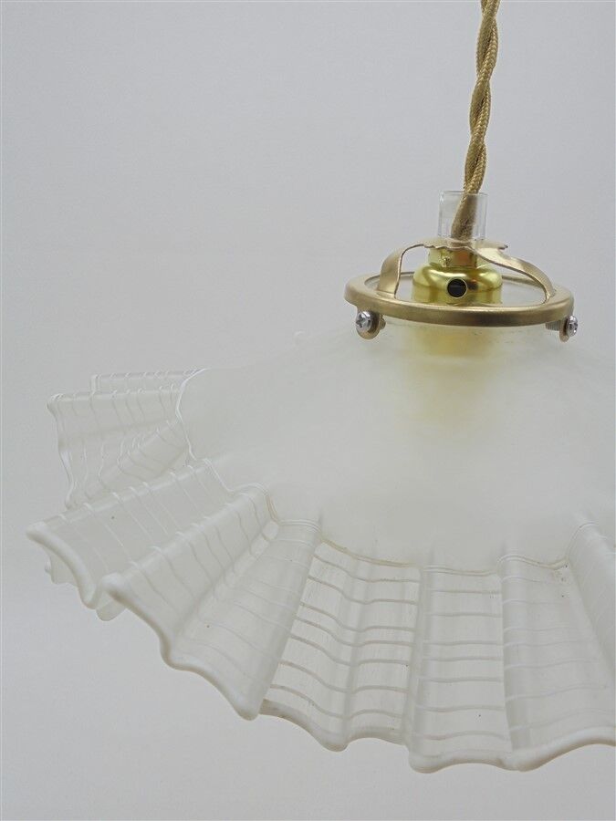 Suspension draped effect
